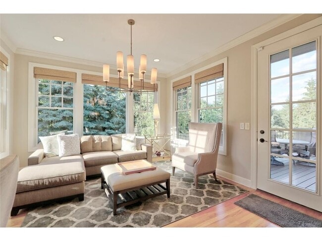 Building Photo - 10617 Sonoma Ridge