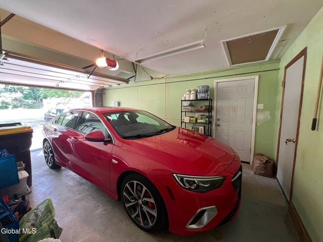 Building Photo - 111 Stone Ridge Ct