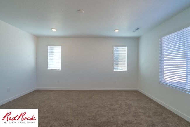 Building Photo - 3 Bedroom Smart Home in Long Valley with Resort-Style Amenities