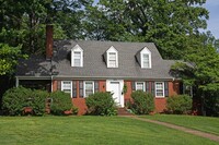 Building Photo - Spacious Fry's Spring Home