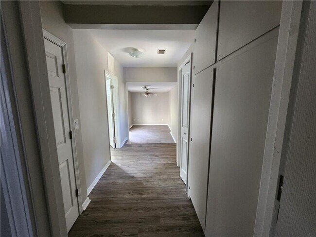 Building Photo - 3140 Kipling Dr