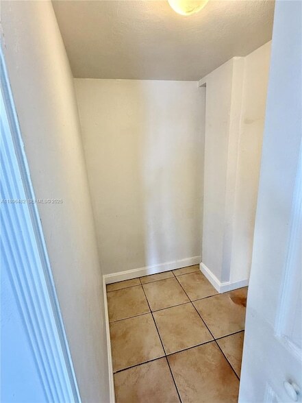 Building Photo - 6545 Indian Creek Dr