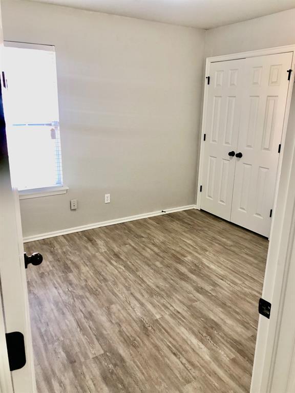 Building Photo - 233 Spring Creek Rd