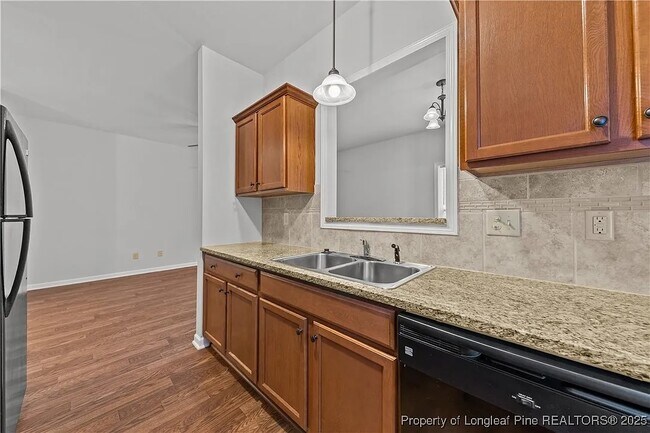 Building Photo - 125 Burgess Ln