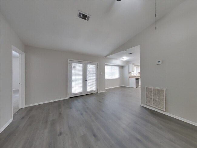 Building Photo - 11519 Perry Rd