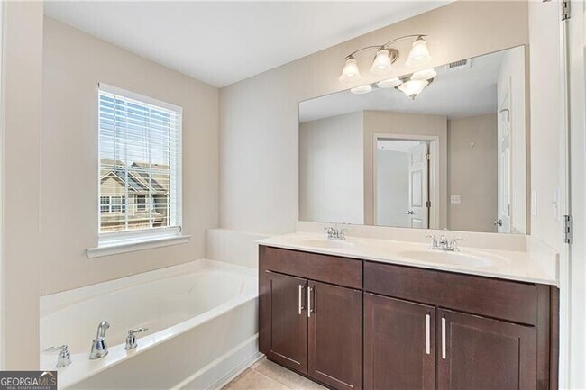 Building Photo - 2405 Sardis Chase Ct