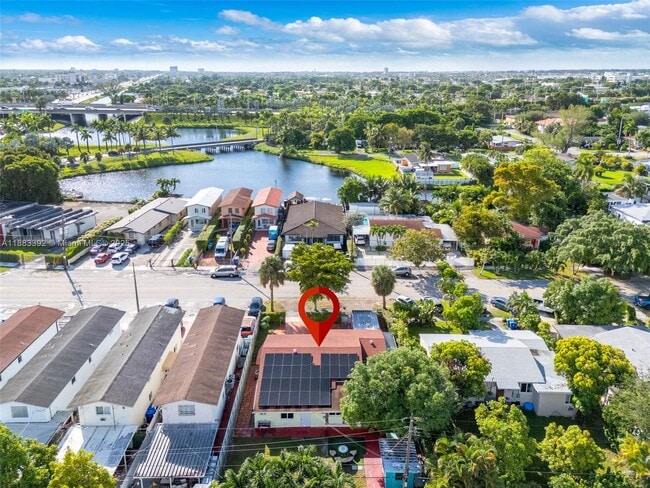 Building Photo - 701 Tamiami Canal Rd