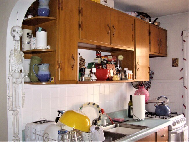 Building Photo - 95 Bartlett St