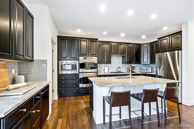 Building Photo - 3496 Ulster St