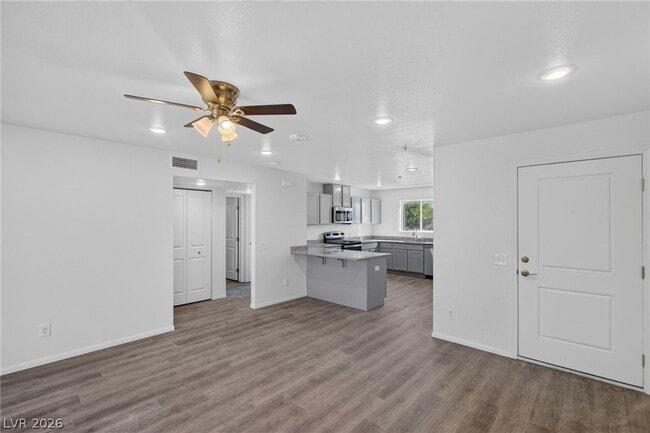 Building Photo - 2301 Seco Adobe Cir