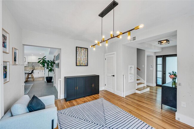 Building Photo - 1951 SW 23rd St