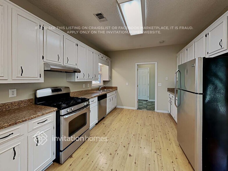 Building Photo - 2111 Prospect Rd