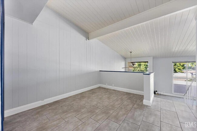 Building Photo - 3901 Union Ave