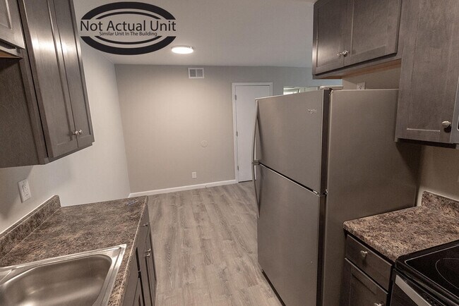 Building Photo - 3408 Balboa Ln