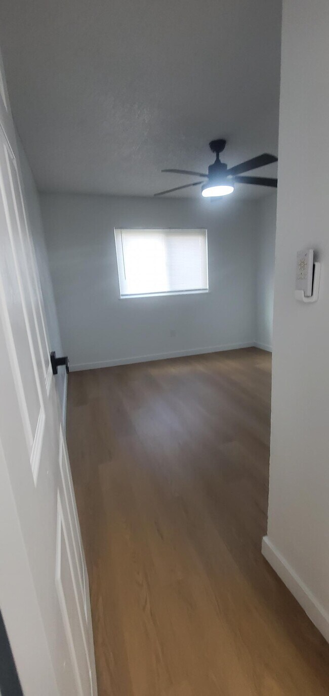 Building Photo - 16787 Miller Ave