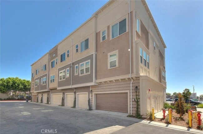 Building Photo - 149 N 1st Ave