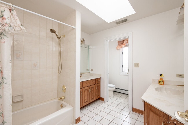 Building Photo - 15141 Arbor Dr