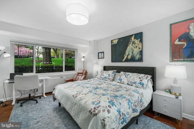 Building Photo - 4201 Cathedral Ave NW