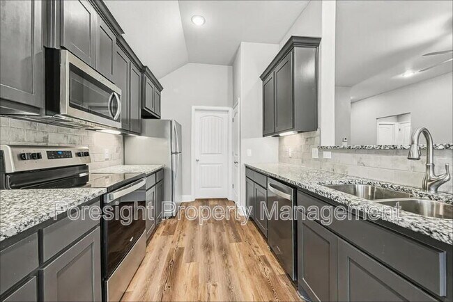 Building Photo - 2816 Orchid Dr