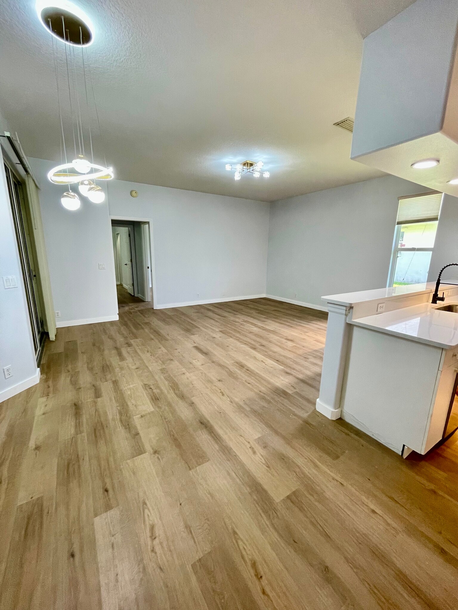 Building Photo - 7409 Linden Ln