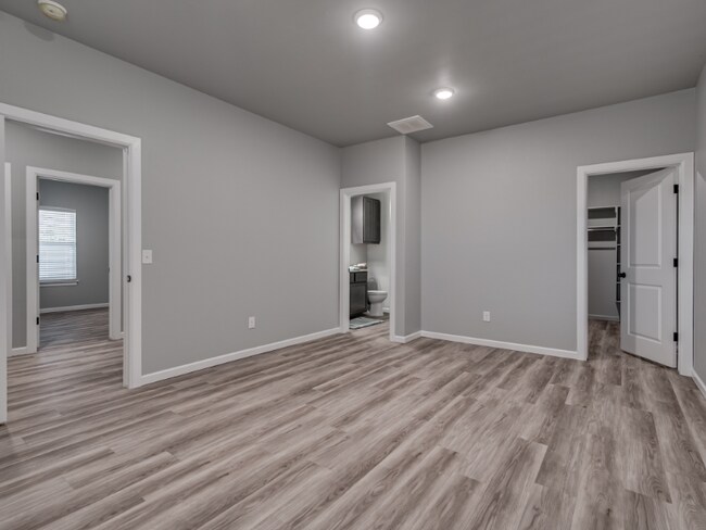 Building Photo - 2807 Josie Cir