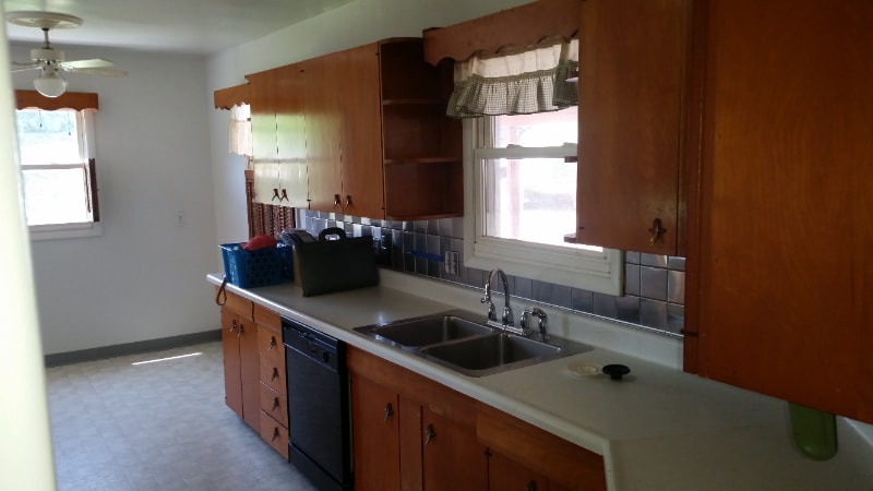 Building Photo - 8015 W 5th Ave