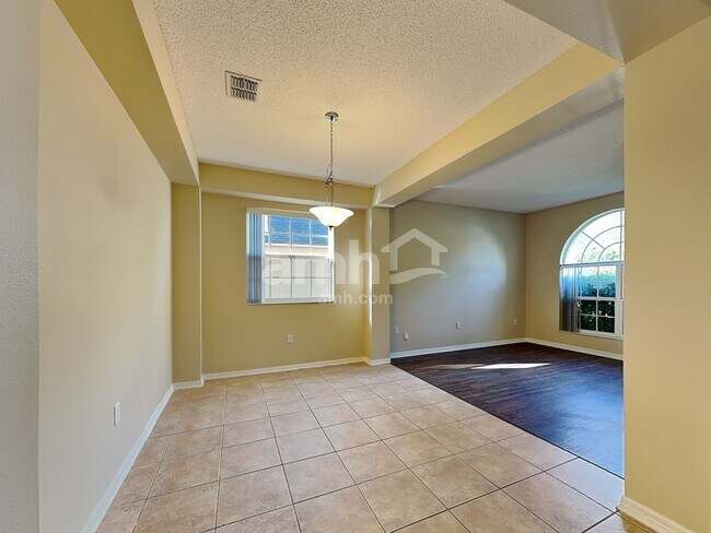 Building Photo - 9448 Candice Ct