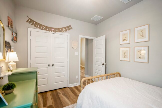 Building Photo - 541 Cedar Harbor Ct