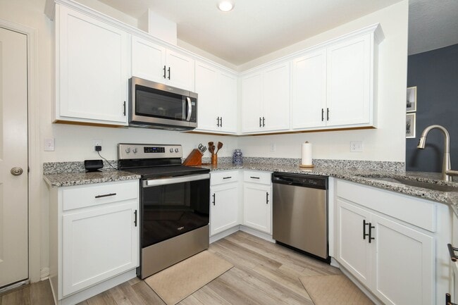 Building Photo - 2326 Carrabelle Wy