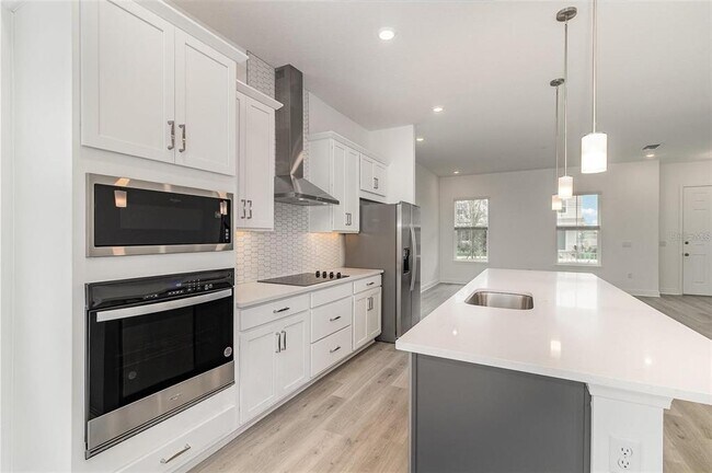 Building Photo - 16758 Hamlin Vis Aly