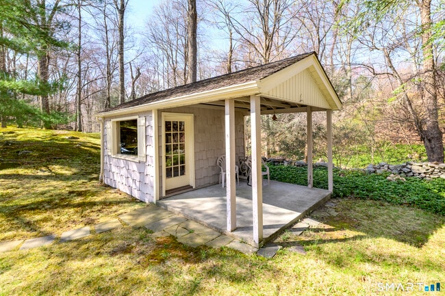 Building Photo - 414 Riversville Rd