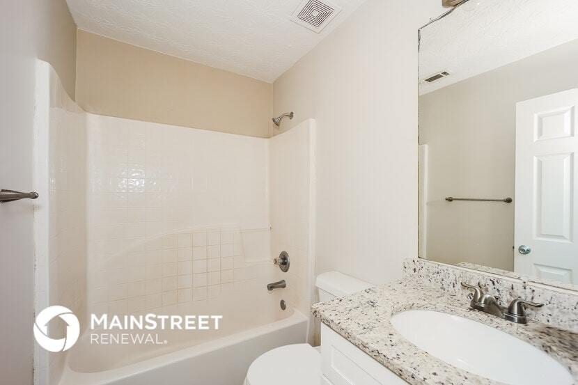 Building Photo - 9510 Lakeview Rd