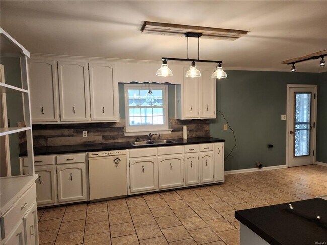 Building Photo - 2814 Ashley Ave