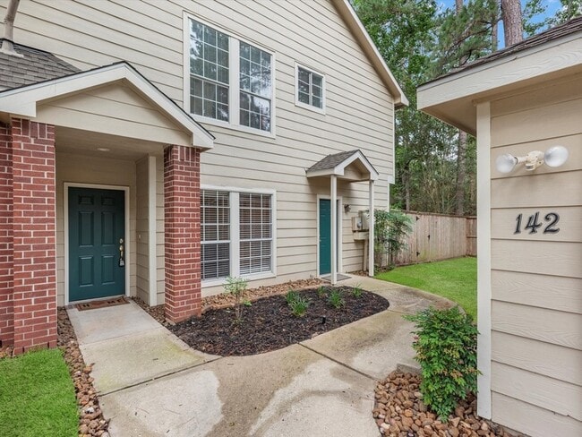 Building Photo - 142 N Magnolia Pond Pl