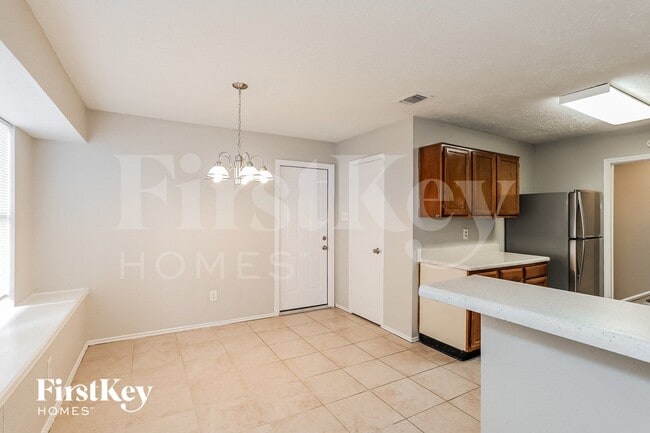 Building Photo - 2606 Olster Dr