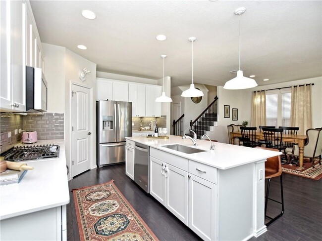 Building Photo - 177 Carlina Lp