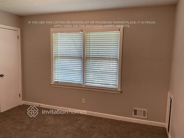 Building Photo - 2630 Farmington Dr SW