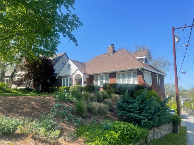 Primary Photo - 1718 Linden Ave