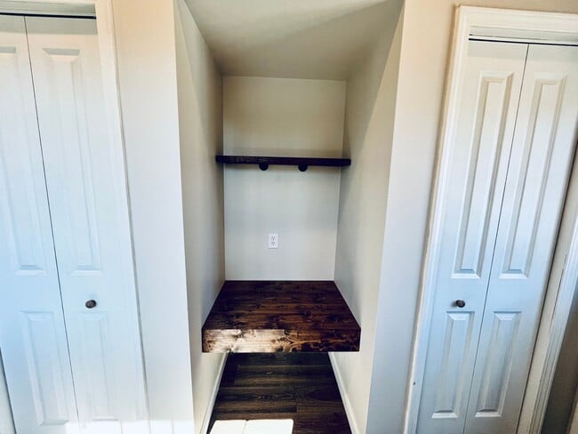 Building Photo - Modern 2BR/2BA with Bonus Room in Germanto...