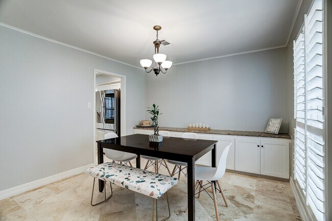 Building Photo - 12523 Briar Forest Dr