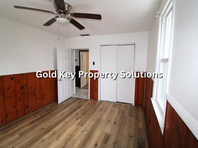 Building Photo - MUNCIE 2 BR 1 BA House with Covered Porch and Storage Building (NO SECTION 8)