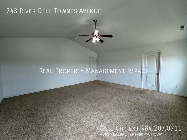 Building Photo - 743 River Dell Townes Ave.