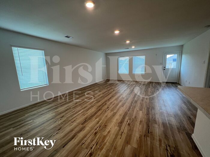 Building Photo - 3315 Aster Mdw Wy