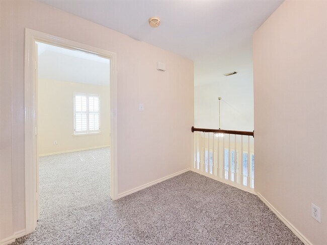 Building Photo - 4106 Creek Ridge Ln