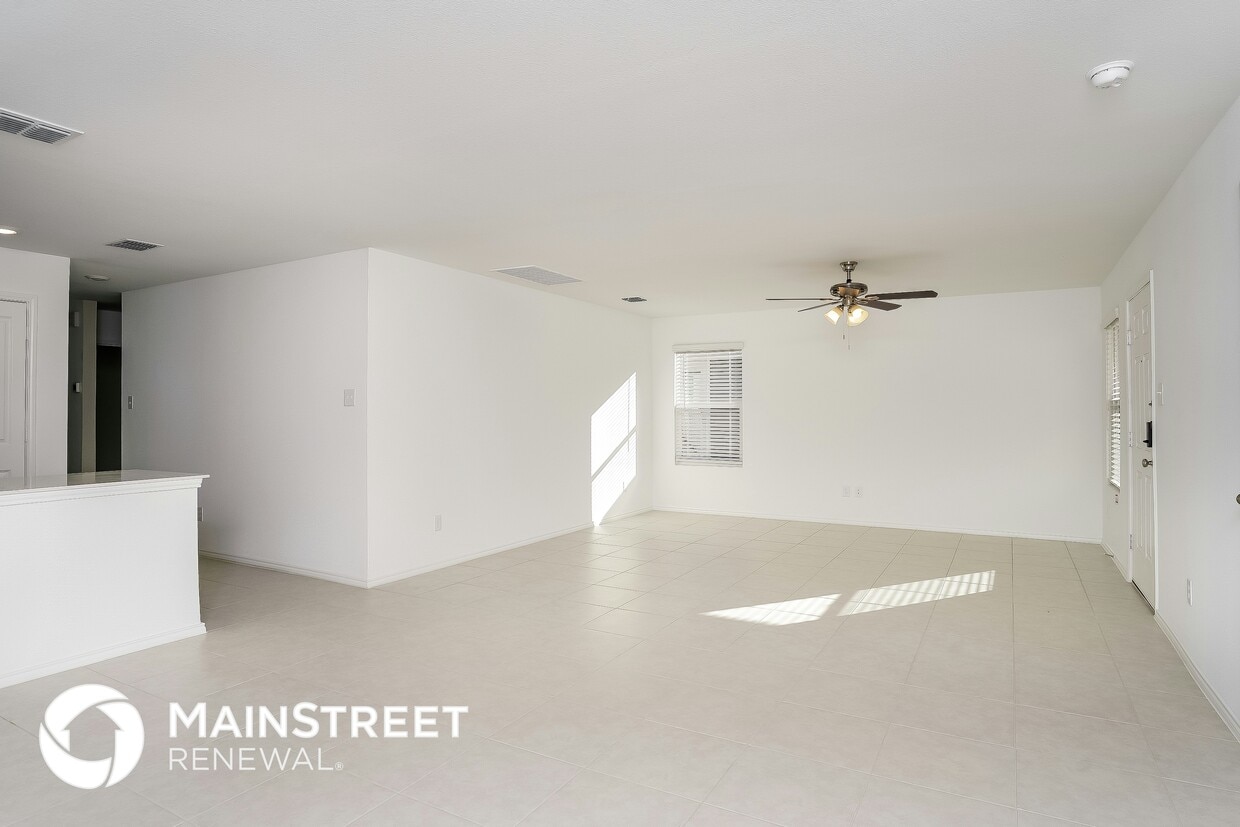 Building Photo - 5641 Rockrose Ln