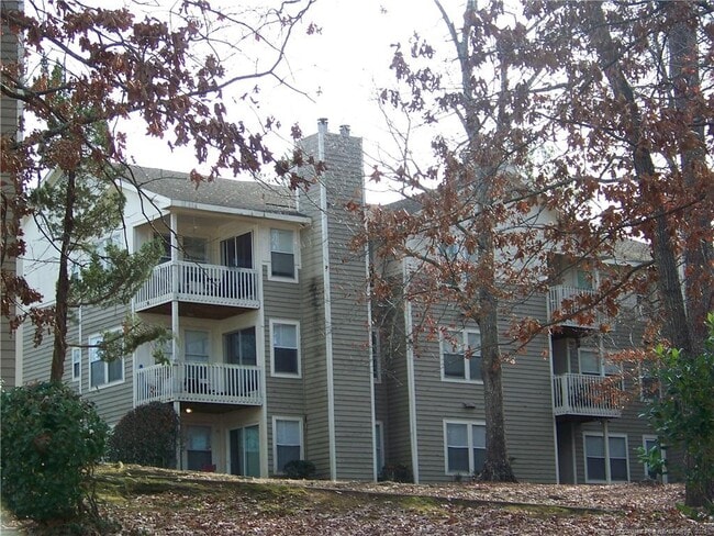 Building Photo - 1006 Wood Creek Dr