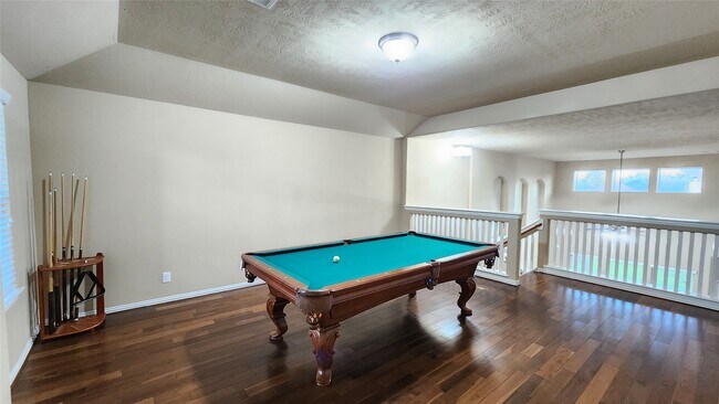 Building Photo - 26939 Glacier Creek Dr
