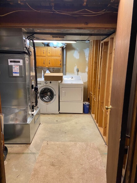 Washer/Dryer - 1324 Aarons Way