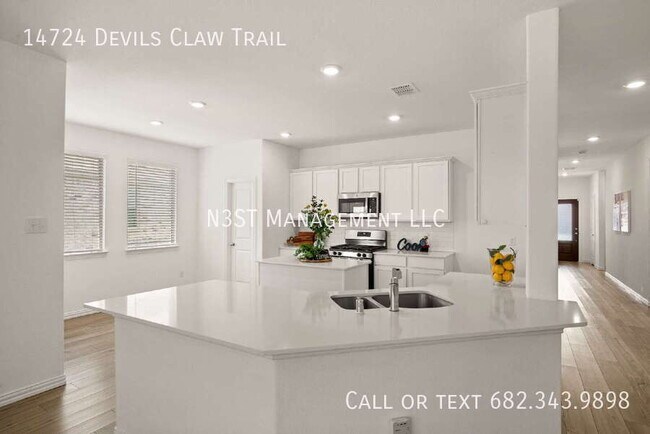Building Photo - 14724 Devils Claw Trl