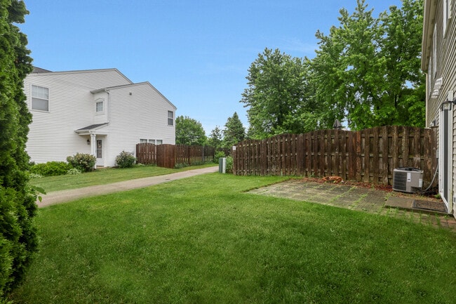 Building Photo - 540 Wedgewood Cir